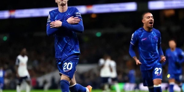 切尔西客场输球，两次送分成全拜仁，联赛战曼联需做足两点